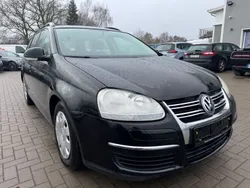 Schwarz Gebraucht 2008 VW Golf V Trendline Kombi | 1.490 € (Fairer Preis)
