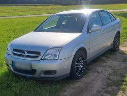 Silber Gebraucht 2004 Opel Vectra Limousine | 5.000 €