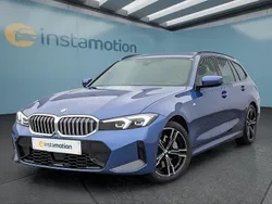 Blau Gebraucht 2024 BMW 330 Kombi | 41.549 € (Superpreis)
