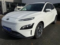 Weiß Gebraucht 2021 Hyundai Kona Edition 30+ SUV | 15.900 € (Guter Preis)