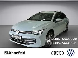 Blau Neu 2025 VW Golf VIII Style Kombi | 46.255 €