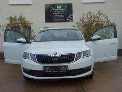 Weiß Gebraucht 2019 Skoda Octavia Clever Kombi | 9.900 € (Superpreis)
