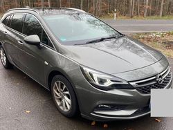 Grau Gebraucht 2018 Opel Astra Ultimate Kombi | 13.600 € (Fairer Preis)