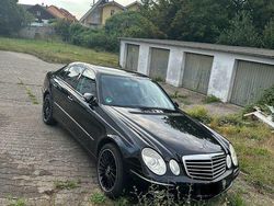 Schwarz Gebraucht 2007 Mercedes E320 Avantgarde Limousine | 8.999 € (Teuer)