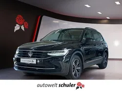 Deep black perleffekt Gebraucht 2022 VW Tiguan Life SUV | 30.880 € (Fairer Preis)