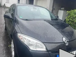 Schwarz Gebraucht 2010 Renault Mégane Coupé Coupé | 2.800 € (Teuer)