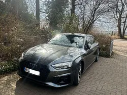 Grau Gebraucht 2024 Audi A5 Sportback S-Line Limousine | 49.999 € (Teuer)
