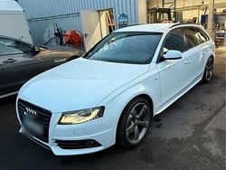 Weiß Gebraucht 2012 Audi A4 S-line plus Kombi | 10.100 € (Etwas zu teuer)