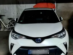 Weiß Gebraucht 2021 Toyota C-HR Team SUV | 22.400 € (Fairer Preis)