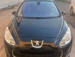 Schwarz Gebraucht 2012 Peugeot 308 Family Kombi | 3.800 € (Etwas zu teuer)