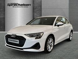 Weiß Gebraucht 2025 Audi A3 Sportback e-tron Sport Kleinwagen | 52.348 €