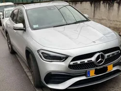 Silber Gebraucht 2022 Mercedes GLA200 AMG line SUV | 34.000 € (Superpreis)