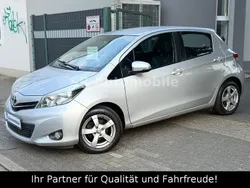 Silber Gebraucht 2013 Toyota Yaris Life Kleinwagen | 10.990 € (Etwas zu teuer)