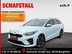 Weiss ((wd) cararraweiss) Gebraucht 2021 Kia Ceed Sportswagon Vision Kombi | 17.979 € (Fairer Preis)