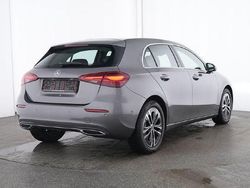 Grau Gebraucht 2024 Mercedes A220 Advanced Limousine | 30.990 € (Superpreis)