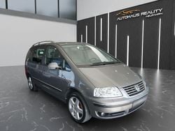 Grau Gebraucht 2010 VW Sharan Highline Van / Kleinbus | 5.980 € (Superpreis)