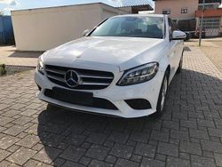 Weiß Gebraucht 2018 Mercedes C180 Avantgarde Limousine | 21.490 € (Superpreis)