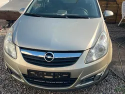 Gold Gebraucht 2008 Opel Corsa Kleinwagen | 2.450 € (Fairer Preis)