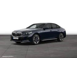 Carbonschwarz metallic Gebraucht 2023 BMW i5 Comfort Edition Limousine | 63.714 € (Teuer)