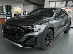 Daytonagrau perleffekt Gebraucht 2024 Audi SQ8 Sport SUV | 88.990 € (Fairer Preis)