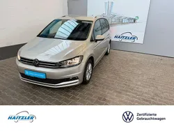 Grau Gebraucht 2023 VW Touran Move Van / Kleinbus | 32.980 € (Guter Preis)