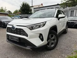 Weiß Gebraucht 2024 Toyota RAV4 Hybrid Business Edition SUV | 35.999 € (Superpreis)