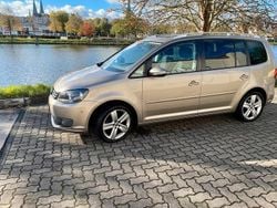 Beige Gebraucht 2014 VW Touran Van / Kleinbus | 7.799 € (Fairer Preis)