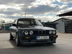 Blau Gebraucht 1988 BMW 318 Performance Limousine | 12.900 €