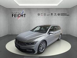 Pyritsilber metallic (metallic) Gebraucht 2023 VW Passat Elegance Kombi | 32.879 € (Teuer)