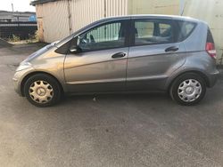 Grau Gebraucht 2007 Mercedes A150 Limousine | 950 € (Superpreis)