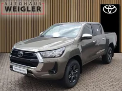 Braun Neu 2025 Toyota HiLux Comfort Abholung | 49.190 € (Superpreis)