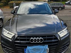 Grau Gebraucht 2019 Audi Q5 SUV | 30.500 € (Fairer Preis)
