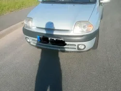 Silber Gebraucht 1998 Renault Clio II Initiale Kleinwagen | 600 €
