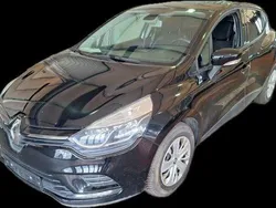 Schwarz Gebraucht 2017 Renault Clio IV Kleinwagen | 7.700 € (Guter Preis)