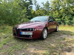 Rot Gebraucht 2007 Alfa Romeo 159 Limousine | 2.200 € (Teuer)