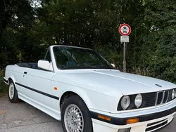 Weiß Gebraucht 1987 BMW 325 Cabriolet Cabrio | 12.750 €