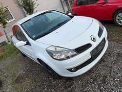 Weiß Gebraucht 2008 Renault Clio II Kleinwagen | 2.350 € (Fairer Preis)