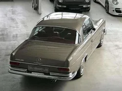 Mercedes 280