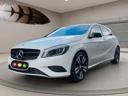 Weiß Gebraucht 2014 Mercedes A200 Urban Limousine | 14.500 €