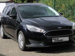 Schwarz Gebraucht 2017 Ford Focus Trend Kombi | 5.990 € (Guter Preis)