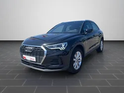 Mythosschwarz metallic (metallic) Gebraucht 2022 Audi Q3 Ambiente SUV | 26.630 € (Guter Preis)