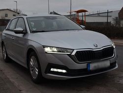 Silber Gebraucht 2021 Skoda Octavia Style Kombi | 16.500 € (Superpreis)