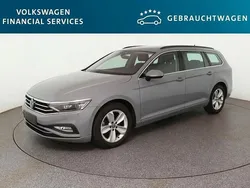 Mondsteingrau Gebraucht 2023 VW Passat Business Kombi | 28.860 €