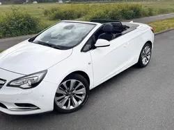 Weiß Gebraucht 2017 Opel Cascada Cabrio | 13.533 € (Teuer)