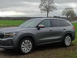 Grau Gebraucht 2024 Skoda Kodiaq Selection SUV | 39.990 € (Fairer Preis)