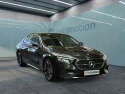 Grau Gebraucht 2023 Mercedes E200 Avantgarde Limousine | 46.780 € (Teuer)