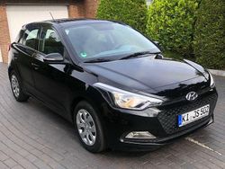 Schwarz Gebraucht 2017 Hyundai i20 Classic Limousine | 7.900 € (Guter Preis)