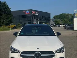 Weiß Gebraucht 2022 Mercedes CLA200 Shooting Brake AMG Kombi | 35.000 € (Etwas zu teuer)