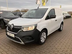 Weiß Gebraucht 2023 Renault Kangoo Rapid Advance Van / Kleinbus | 20.990 € (Etwas zu teuer)