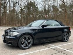 Schwarz Gebraucht 2010 BMW 123 Cabriolet Cabrio | 9.400 € (Fairer Preis)